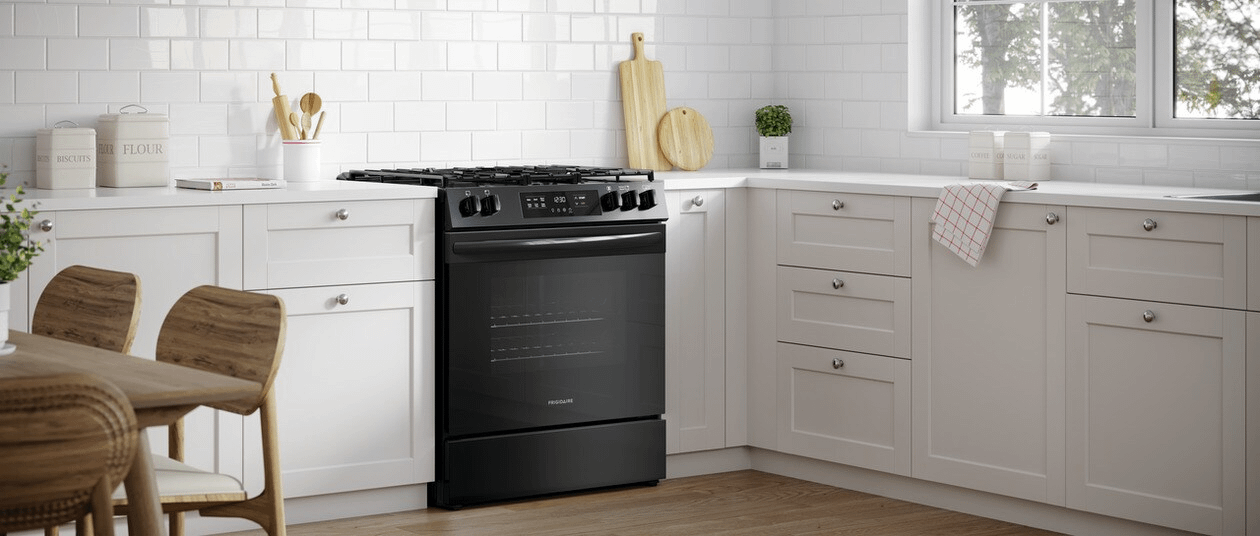 Frigidaire FCFG3062AB