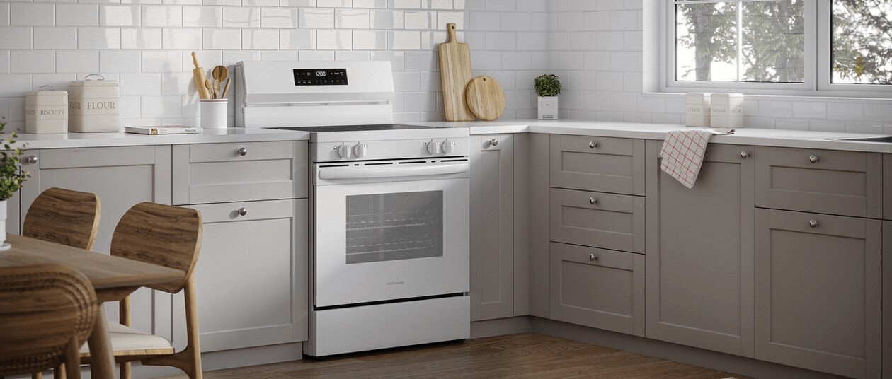 Frigidaire FCRE3062AW